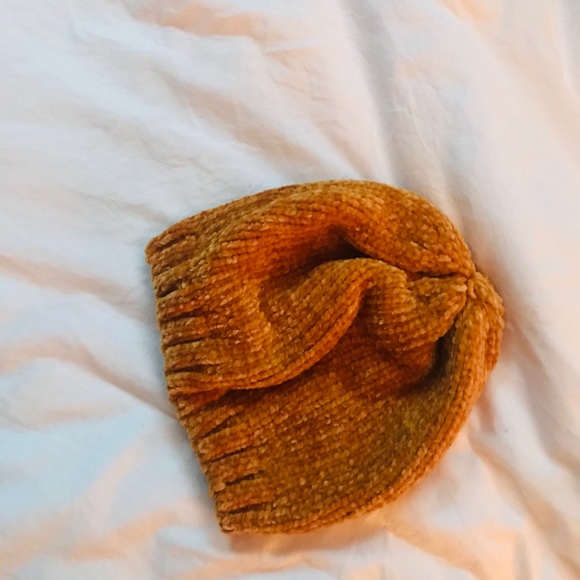 🪴Mustard Yellow Knitted Beret, art hat - Picture 2 of 2